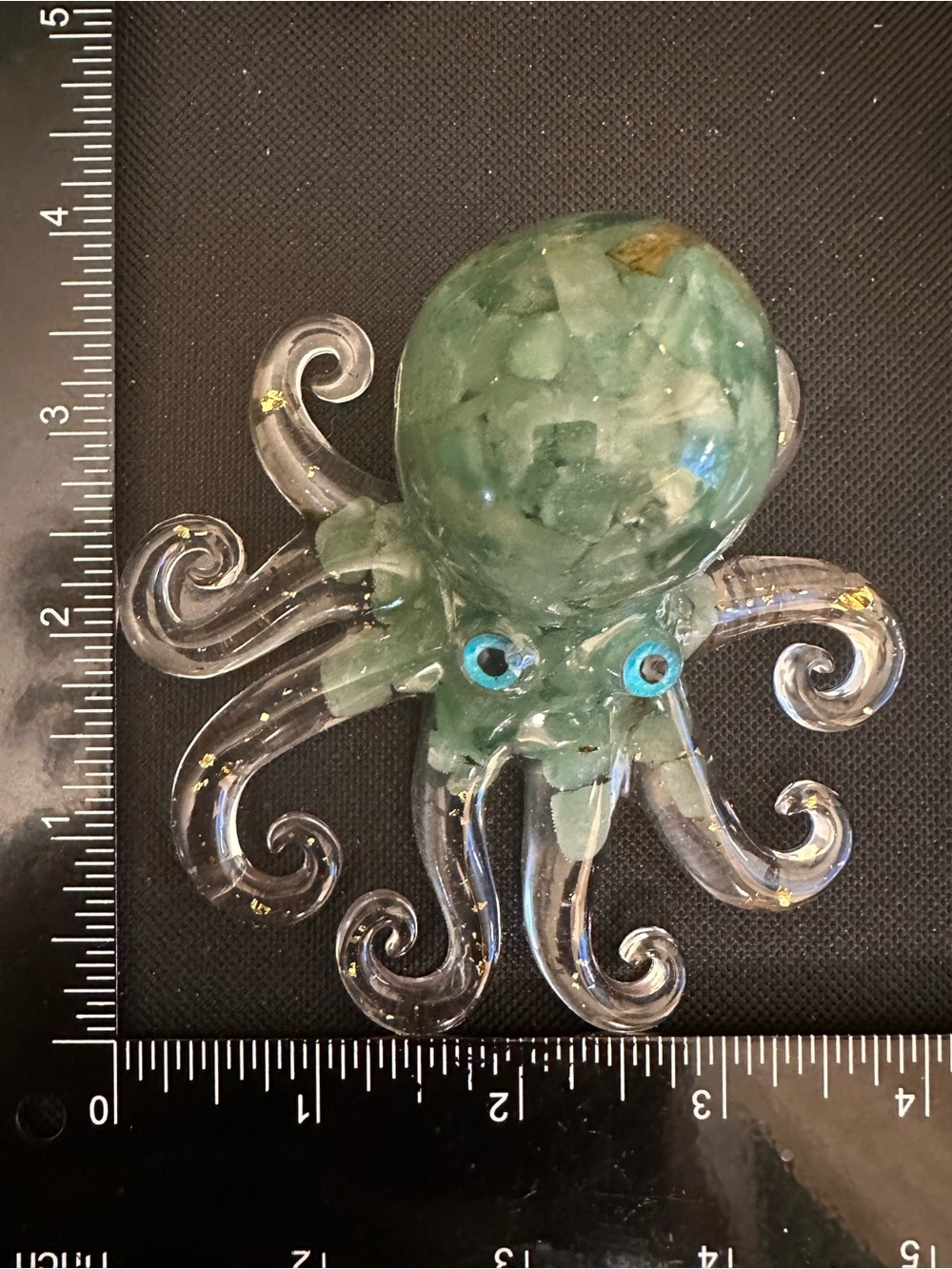 Resin and Green Aventurine Crystal Chips Octopus Figure - Picture 11 of 11